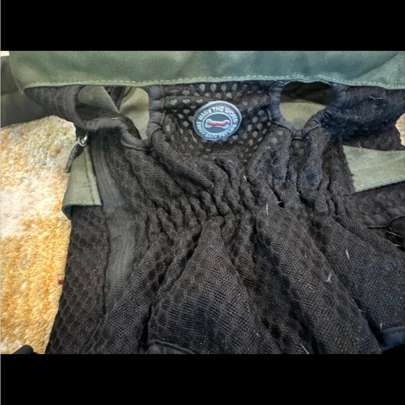 Pet Carrier Backpack for Small & Medium Dogs And Large Dogs - Picture 3 of 5